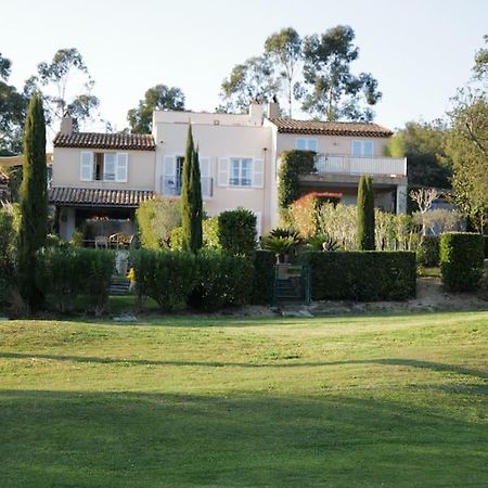 Charmantes Haus Im Golf Club Saint Tropez Kültér fotó