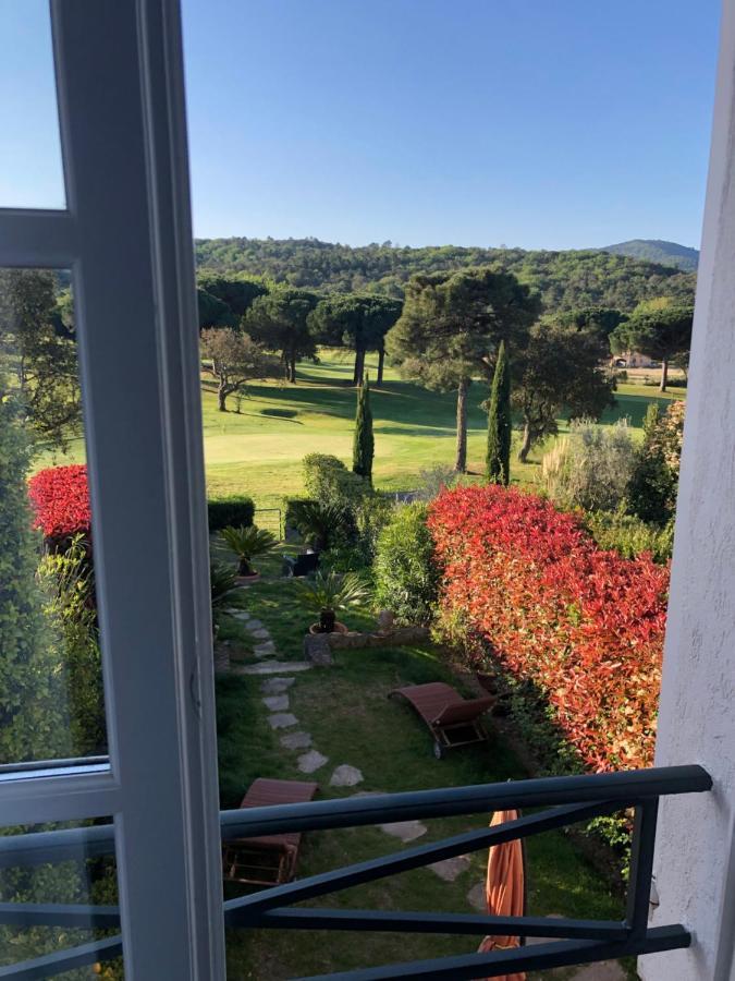 Charmantes Haus Im Golf Club Saint Tropez Kültér fotó